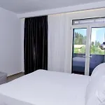 ホテル Akron