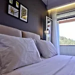 Akron ホテル *