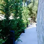Akron ホテル