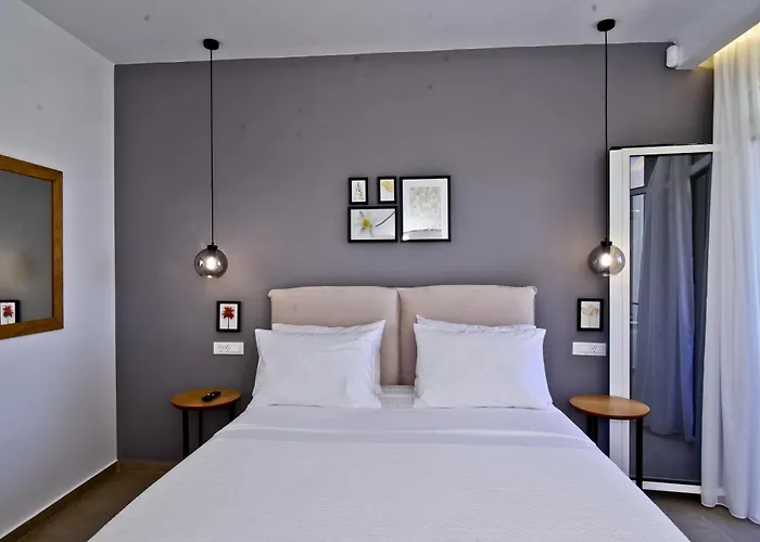 מלון Akron Áyios Nikítas