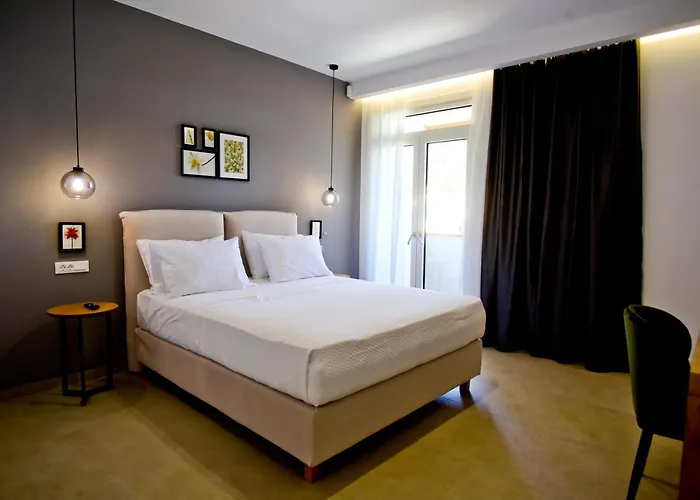 Akron * Áyios Nikítas